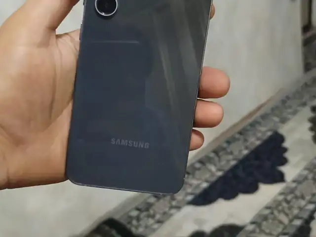 Samsung Galaxy S23 FE Black Edition, Кабодиён