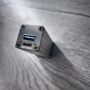 Многопротокольный модуль быстрой зарядки PD140W с корпусом из алюминиевого сплав, Душанбе