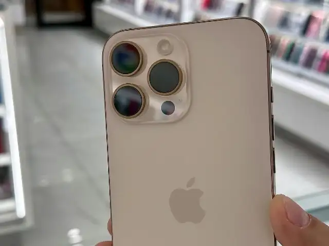 Apple iPhone Xr, 128 gb, Product Red, Хуҷанд