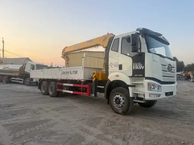 Кран манипулятор Faw XCMG 12T, Душанбе