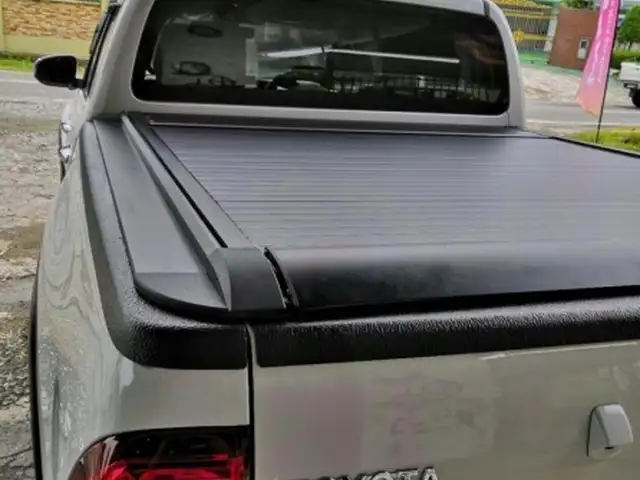 Крышка кузова Toyota Hilux 8 2015+/2020+ | ROLL-B, роллета черная, Худжанд