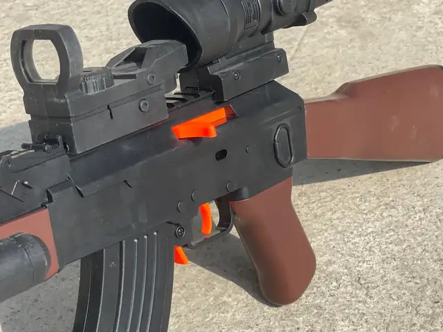 Игрушечный автомат Ak-47, Худжанд