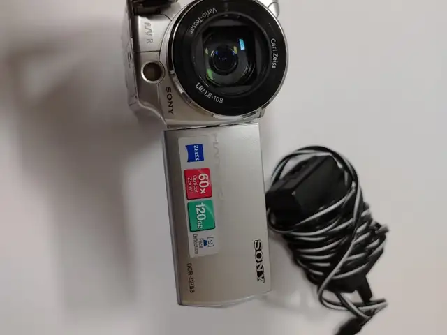 Цифровая HDD-видеокамера Sony, Душанбе