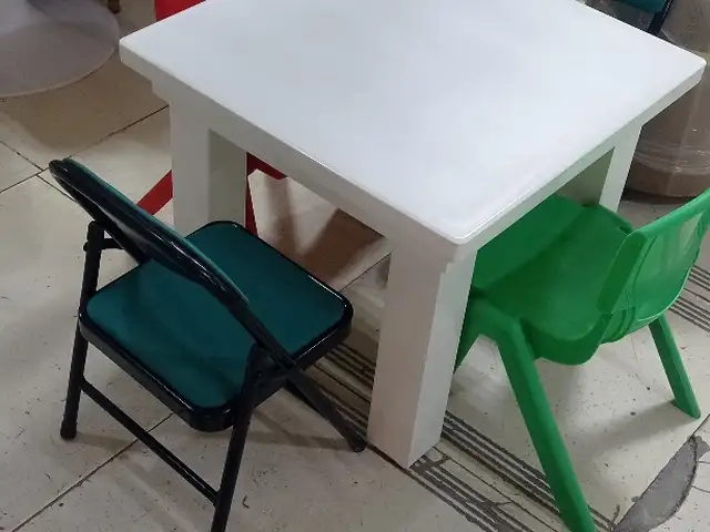 Стол и стулья, Душанбе