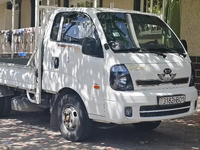 Бортовой автомобиль Kia bongo 3, 2014, Душанбе