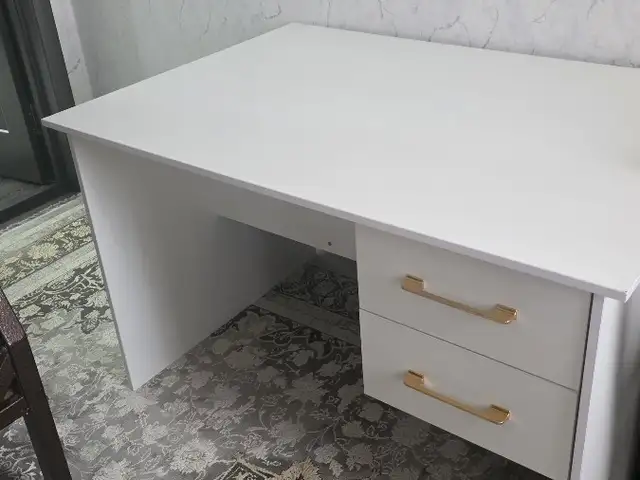 Двухсторонний стол, Душанбе