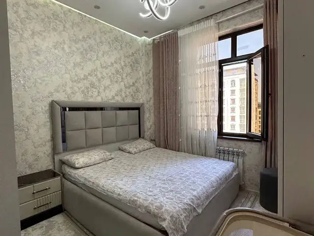 3-комн. квартира, 13 этаж, 68 м², Шохмансур Домпечат Хусейнзода, Душанбе