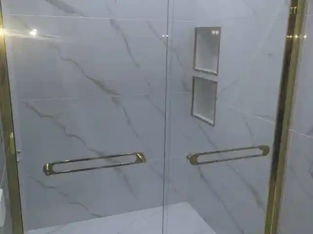 Душевая кабина, Душанбе
