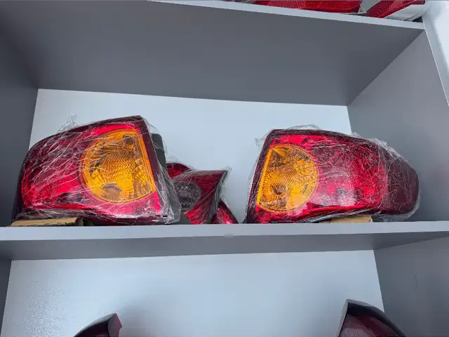 Фары от Toyota, Худжанд