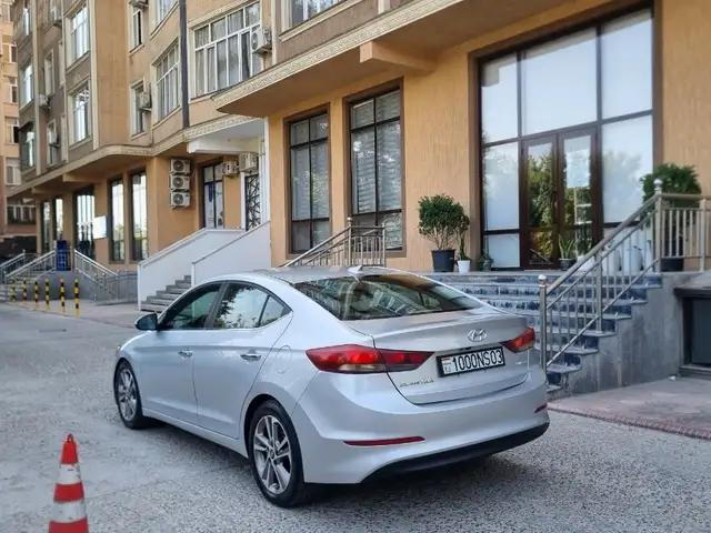 Hyundai Elantra, 2018, Душанбе - 9