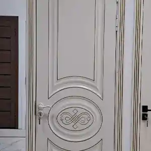 Дверь, Душанбе