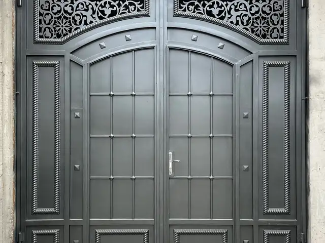 Дарвоза, Душанбе