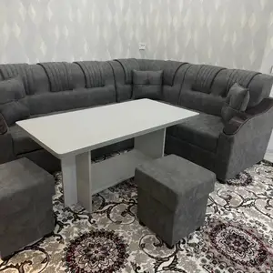 Диван и кресло, Хуҷанд