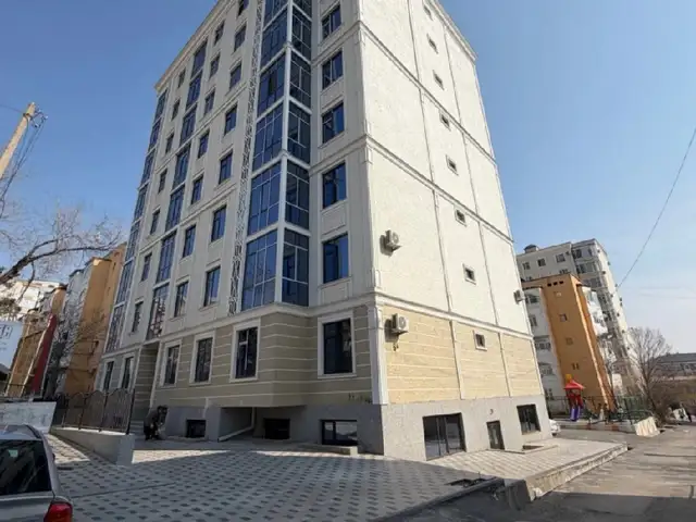 3-комн. квартира, 8 этаж, 86 м², 19 мкр, Худжанд