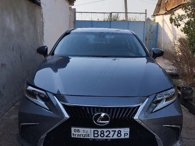 Lexus ES series