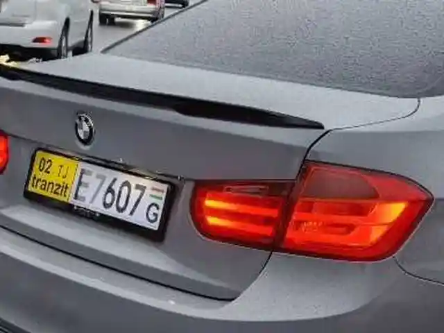 Спойлер багажника BMW F30, Худжанд