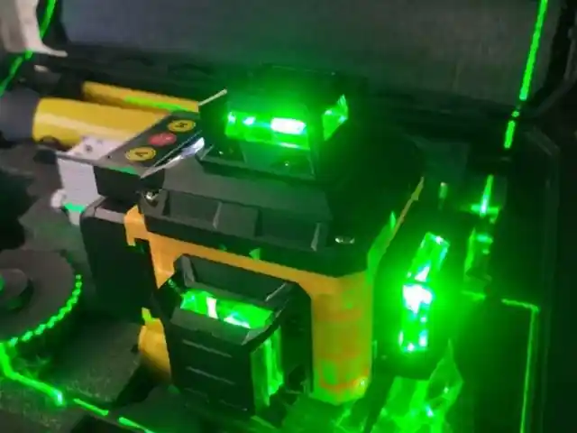 Лазерный уровень DeWalt, Душанбе