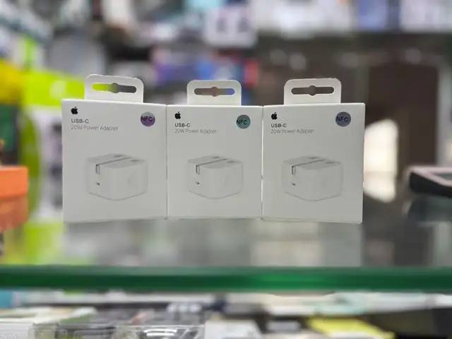 Зарядное устройство Apple, Худжанд