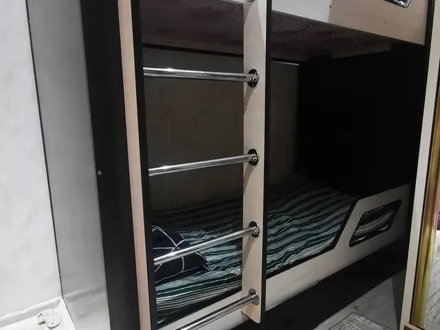 Двухъярусная кровать, Душанбе