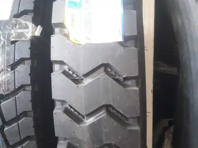 Шина 9.00 R20 Annaite 389, Душанбе