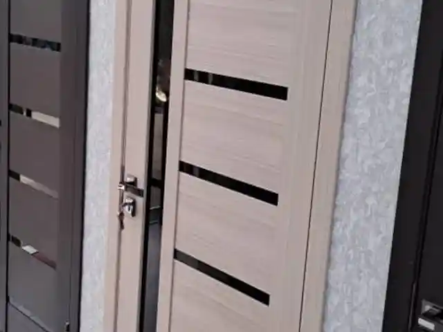 Дверь, Душанбе