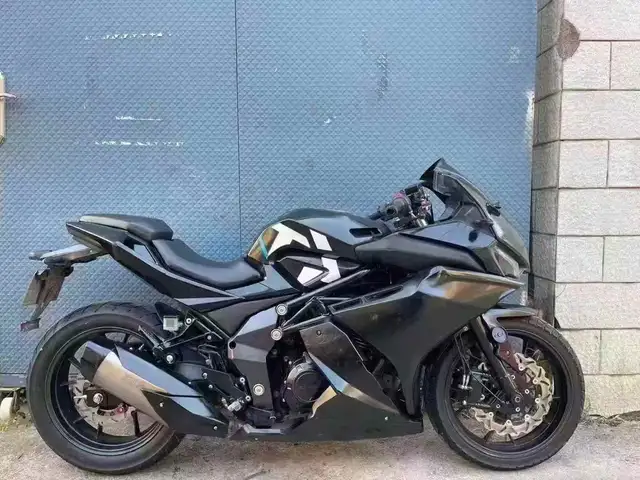 Мотоцикл Kawasaki на заказ, Душанбе
