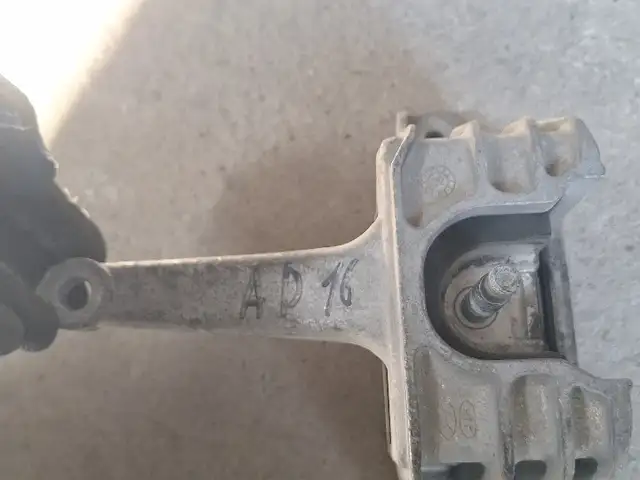 Подушка мотор Hyundai, Хуҷанд