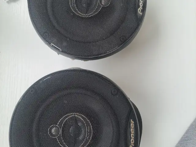 Звуковые колонки Pioneer на автомагнитолу, Хуҷанд