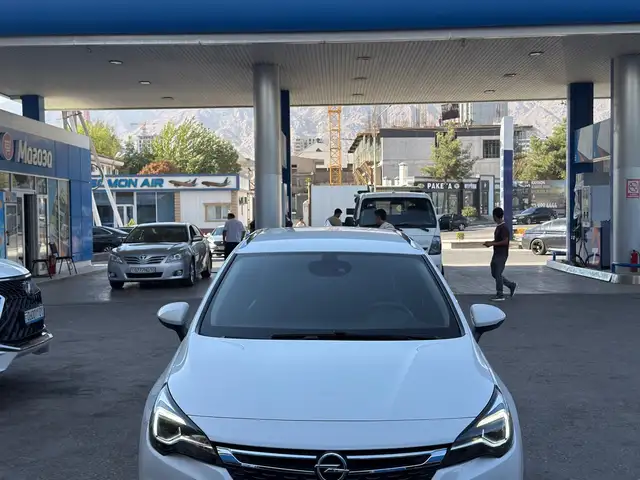 Opel Astra K