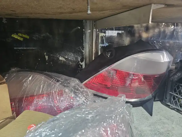 Задние стоп от Opel Astra H, Худжанд