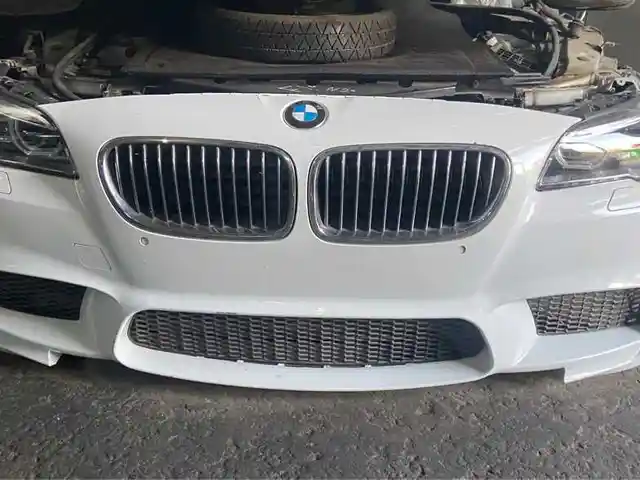 Бампер от BMW F10 M, Худжанд