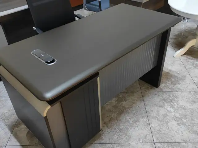 Стол офисный 1,40х70х75, Душанбе
