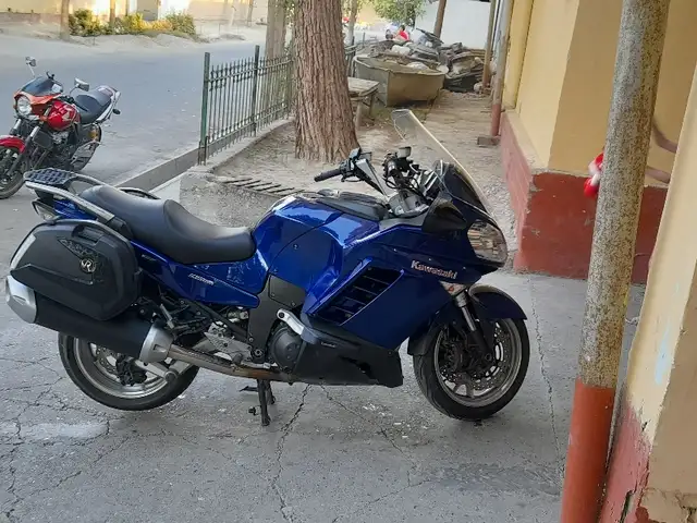Мотоцикл Kawasaki, Худжанд