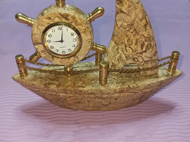 Часы настольные, Душанбе