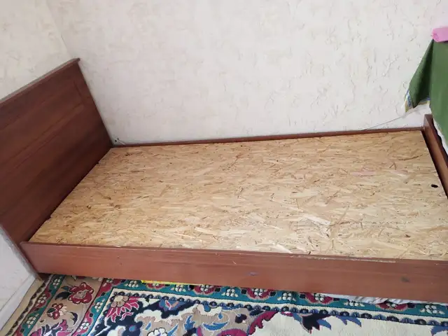 Кровати як одама, Душанбе