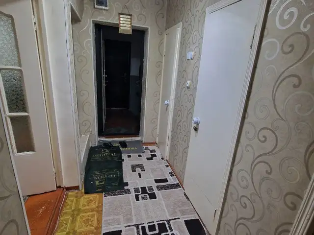 2-комн. квартира, 3 этаж, 45м², А. Навои 21/4, Душанбе