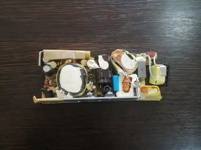 Блок питания 19V, Хуҷанд