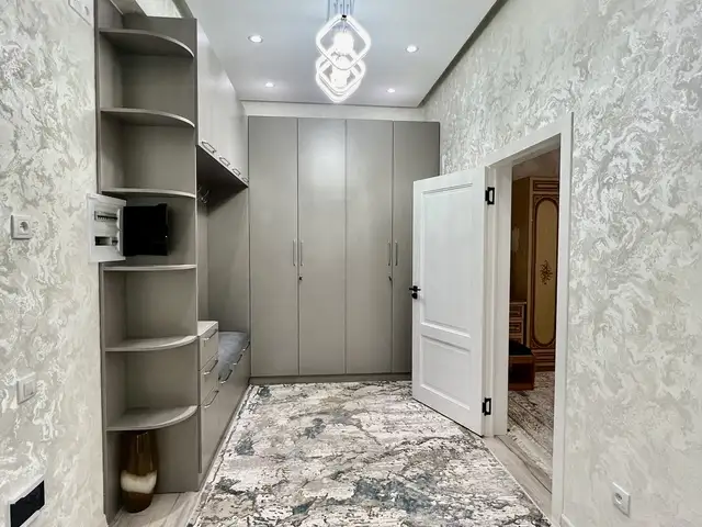 2-комн. квартира, 4 этаж, 60м², напротив офиса тселл, кафе « caf”, Душанбе