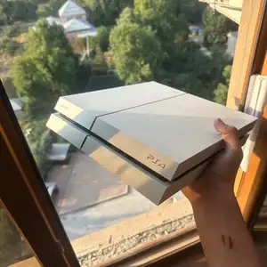 Игровая приставка Sony PlayStation 4, Душанбе