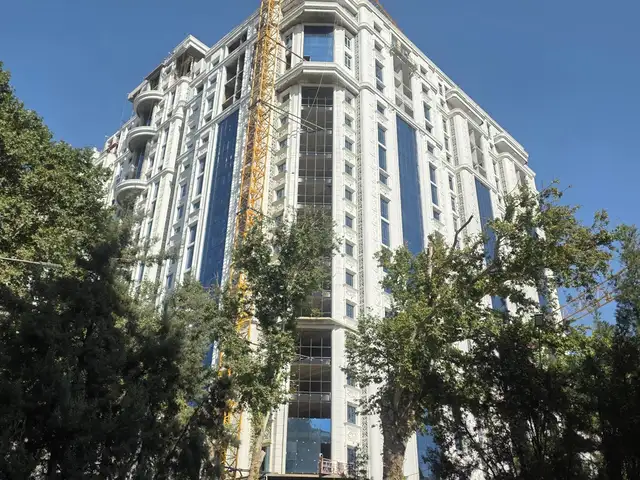 3-комн. квартира, 15 этаж, 134 м², Исмоили Сомони, Душанбе