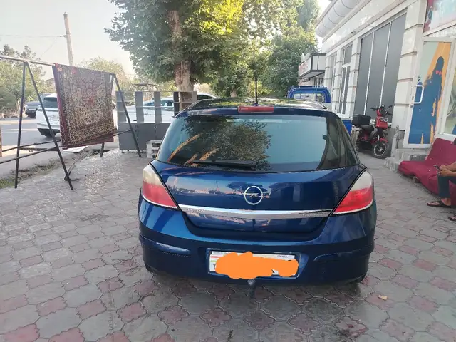 Opel Astra H