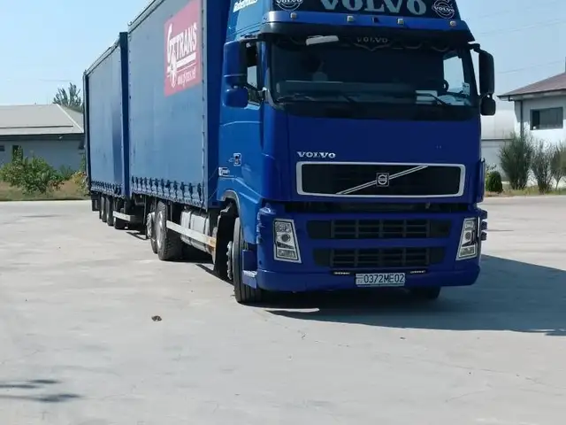 Седельный тягач 130куба, 6 моста, Волва Фш 12 D12 460, 2005, Худжанд