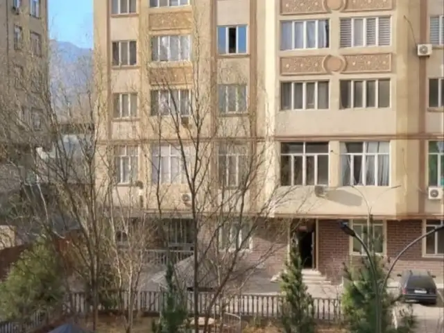 3-комн. квартира, 1 этаж, 84 м², 18 мкр, Хуҷанд