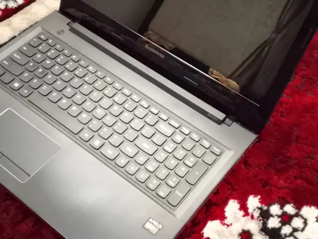 Ноутбук Lenovo, Душанбе