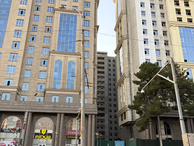 4-комн. квартира, 17 этаж, 141 м², Шохмансур, Душанбе