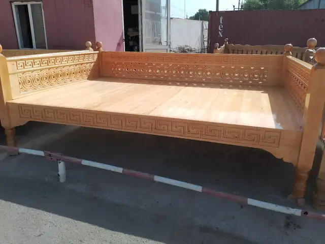 Тапчан, Душанбе