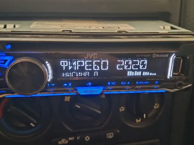 Магнитофон от JVC, Худжанд