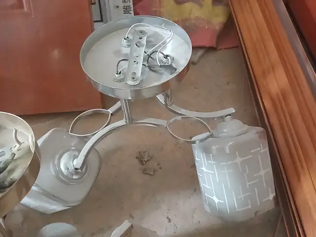 Люстра, Душанбе