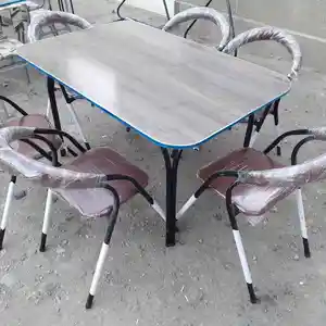 Стол и стулья, Исфара
