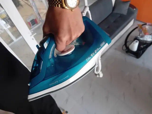 Утюг PHILIPS, Душанбе